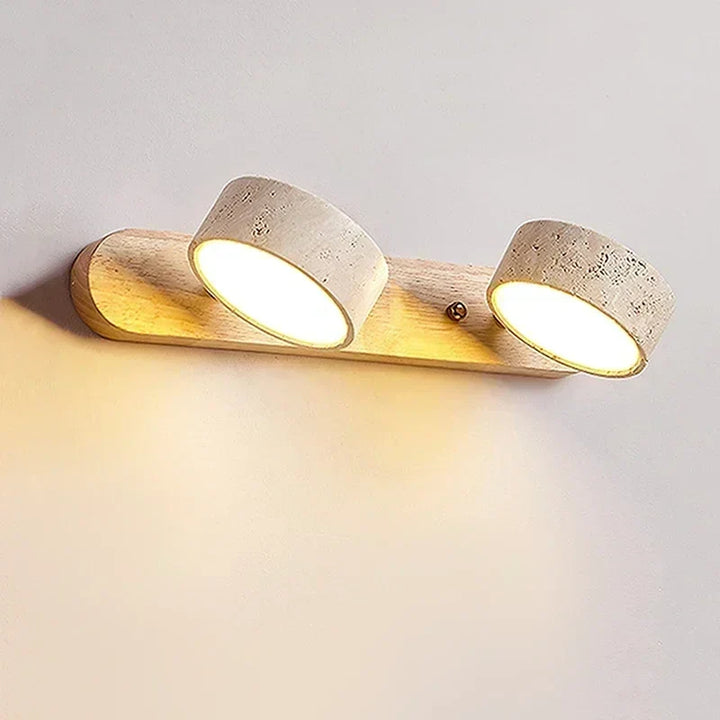 Modern LED-vägglampa med roterbara skärmar i sten och träbas