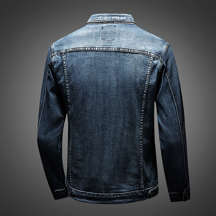 Klassisk denim möter bikerattityd