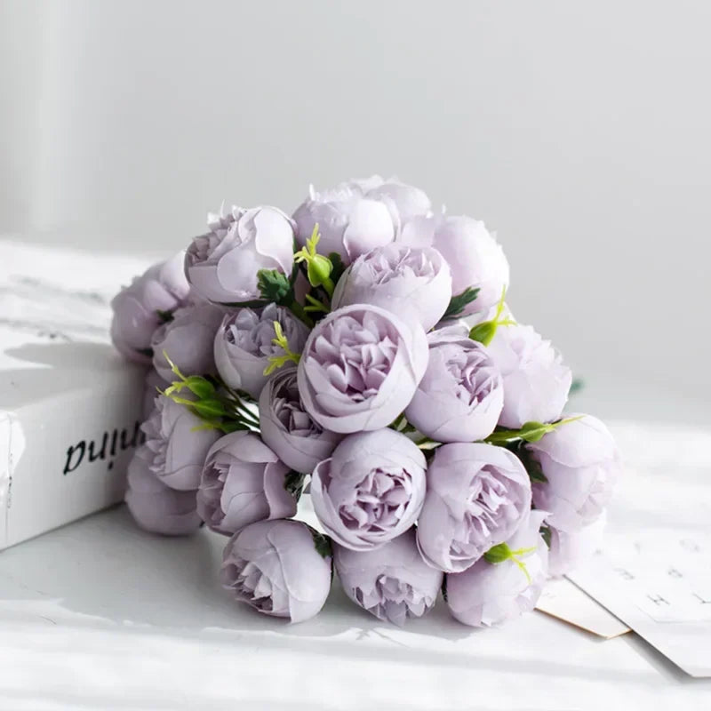 Romantisk bukett med Lyra sidenpioner med 27 realistiska blommor