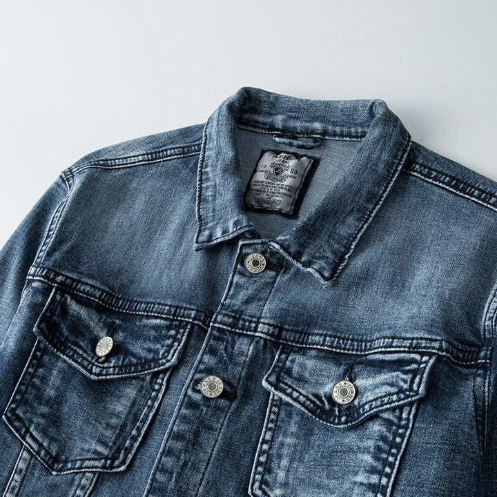Klassisk denim möter bikerattityd
