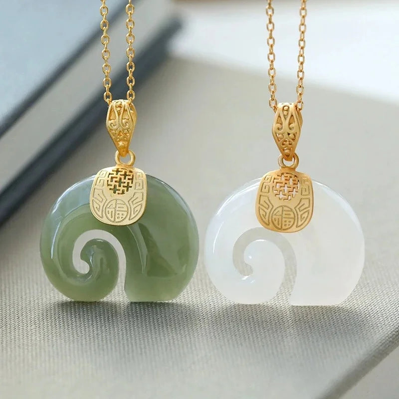Hetian Jade Elefant Hänge Halsband – Förgyllt halsband för kvinnor