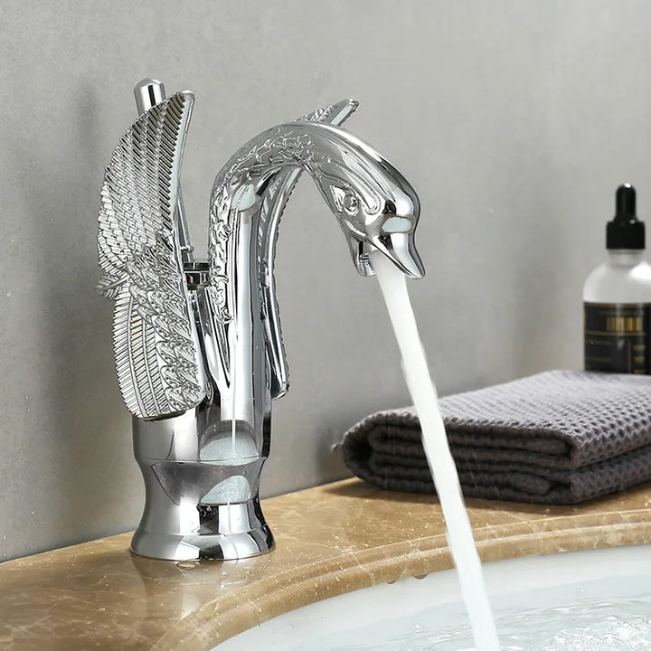 Enhandsblandare i guld Swan