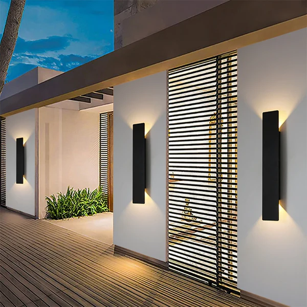 AquaLine LED utomhusvägglampa – Elegant design med väderbeständigt hölje
