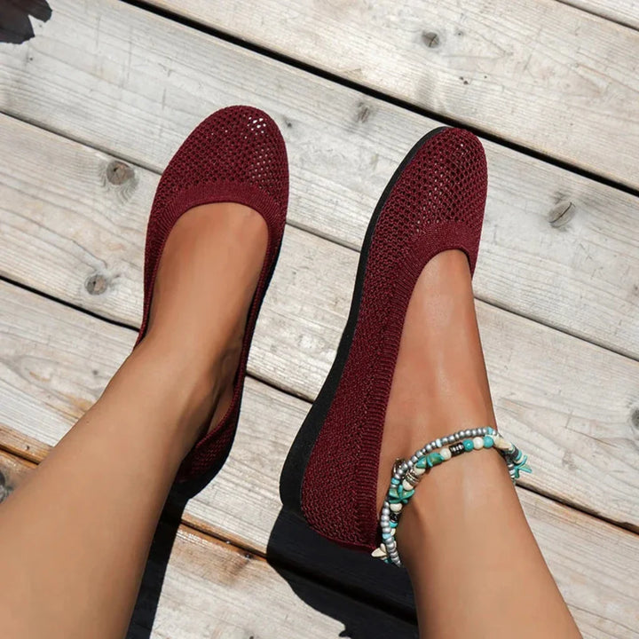 Muodikkaat slip-on-tasapohjat kesän mukavuuteen