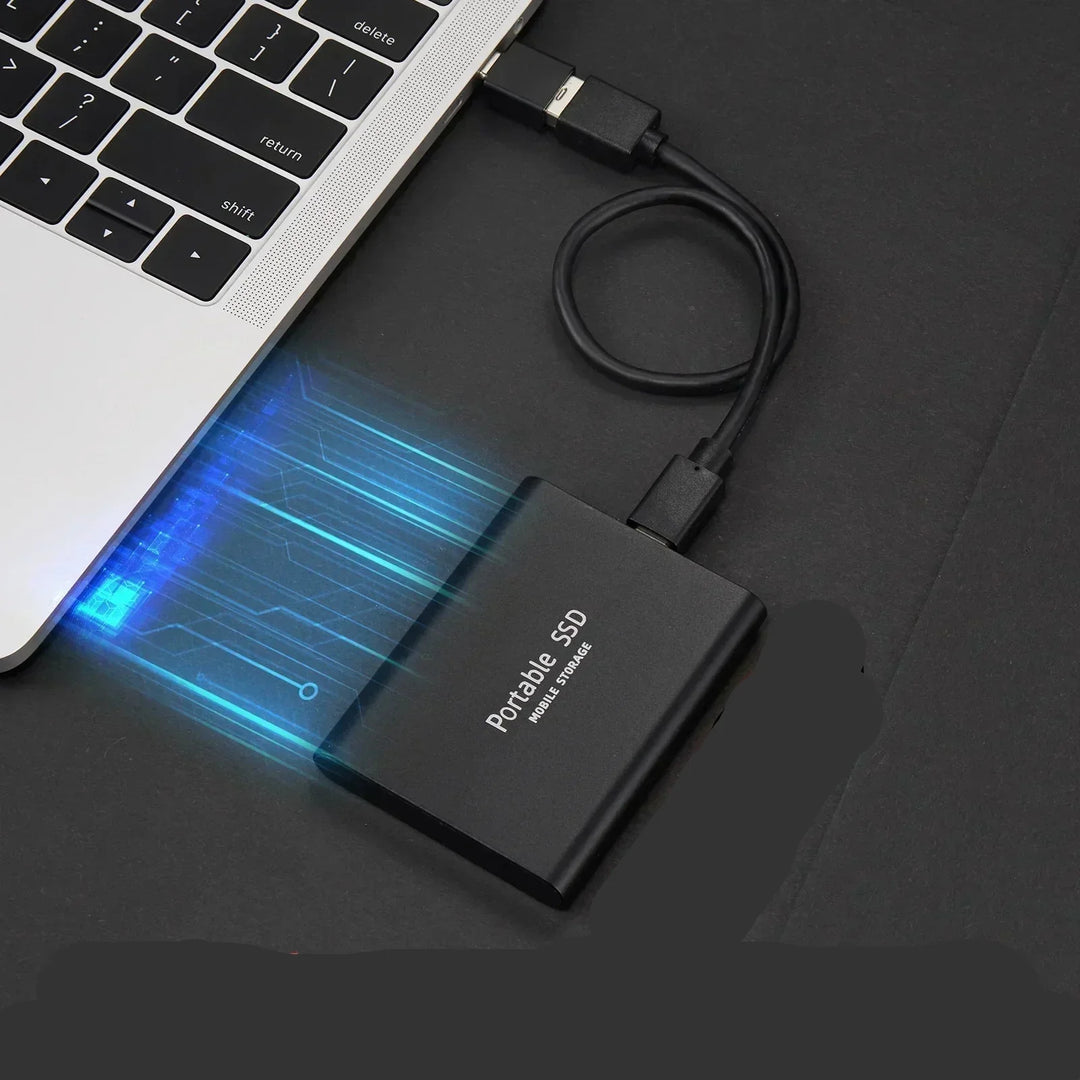 Ultrasnabb SSD på 128 GB med kompakt och tålig design