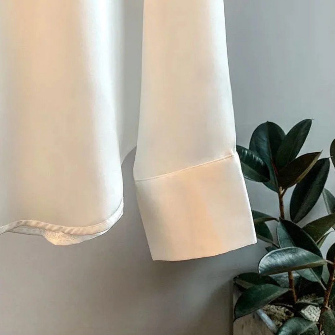 Lyxig sidenblus – elegans och mångsidighet för alla tillfällen