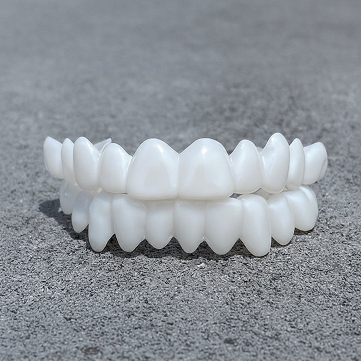 SmileFlex – Anpassningsbar Tandprotes med Tandlinser