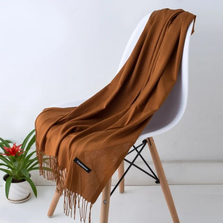 Lång och mjuk kashmirscarf för dam – Emilia