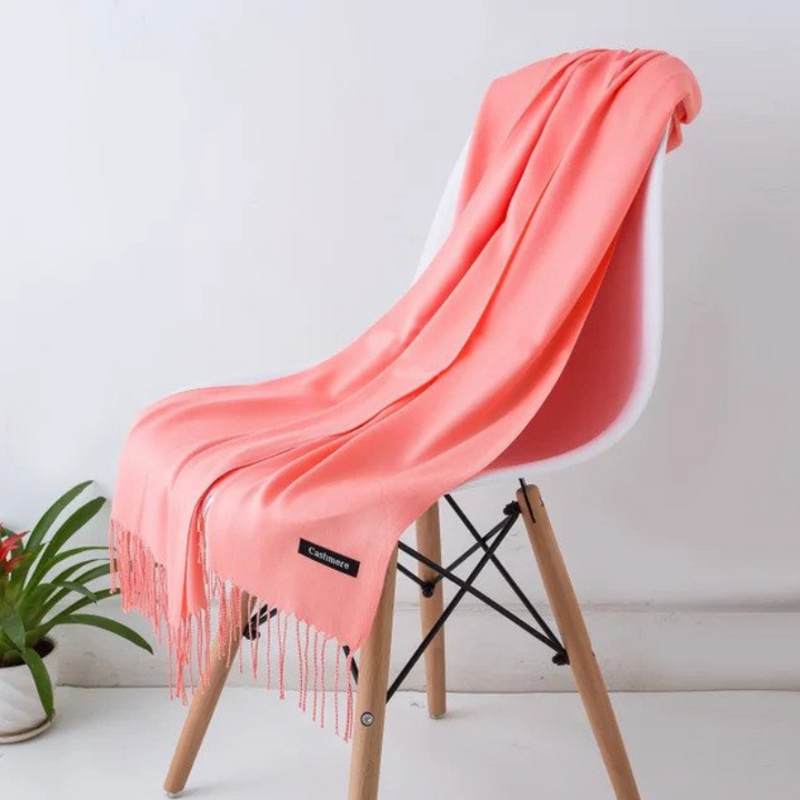 Lång och mjuk kashmirscarf för dam – Emilia