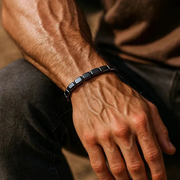 Hematitarmband för herr – Elegans, styrka & stilfull energi