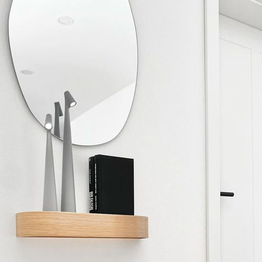 Sladdlös LED-bordslampa i designutförande med 3-stegs touchdimring