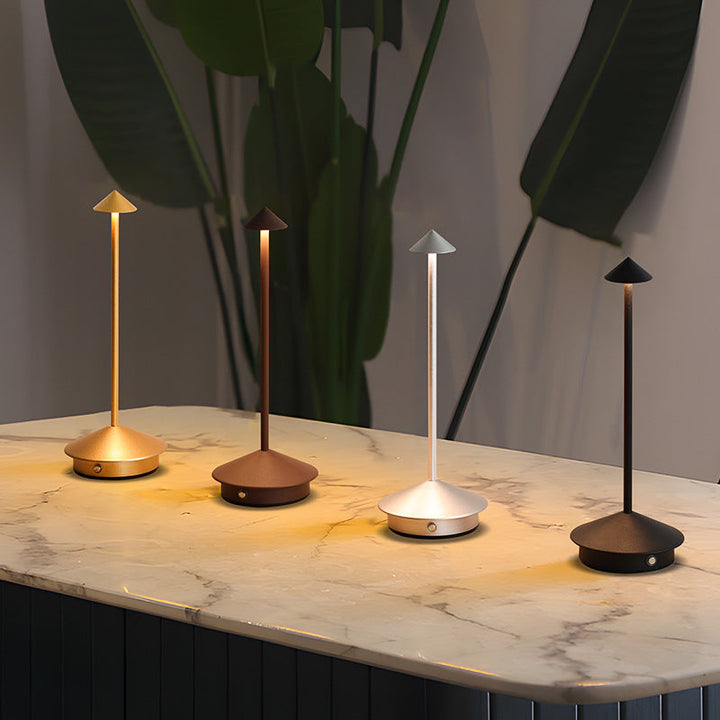 Sladdlös bordslampa med touchdimmer och USB-laddning