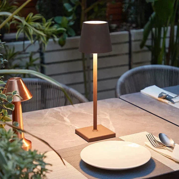 Sladdlös bordslampa | Minimalistisk design | Dimbart LED-ljus