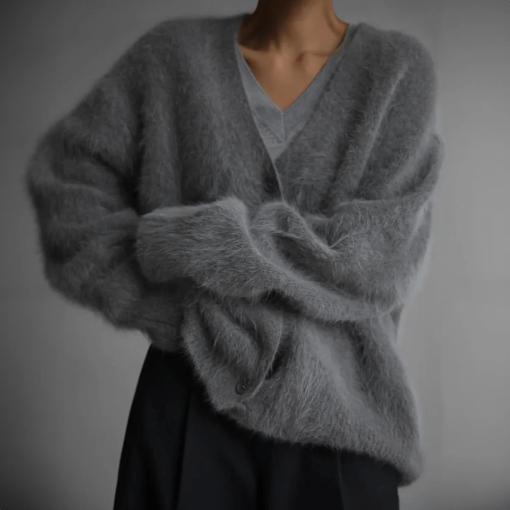 Finstickad cardigan for kvinner