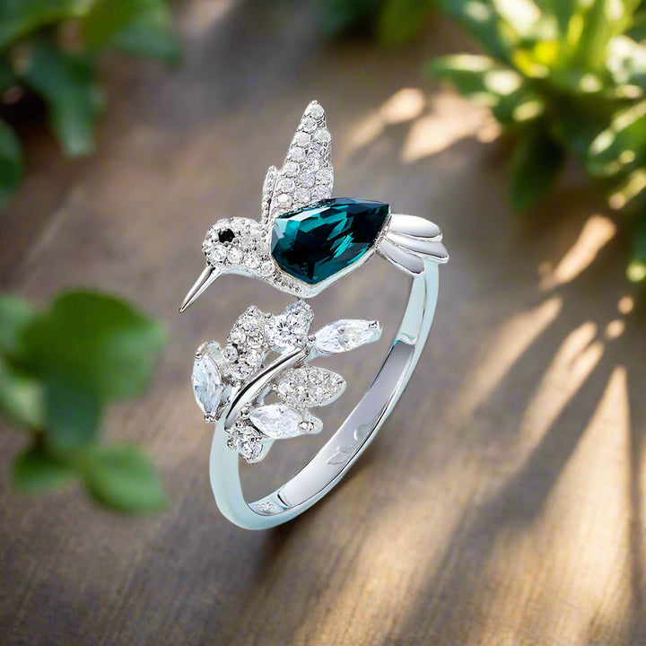 Justerbar Kolibri Sparkle Ring med strassdiamant