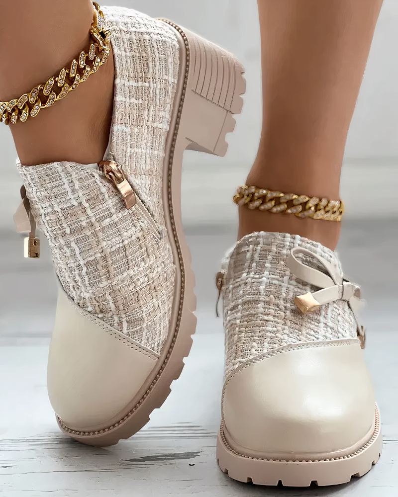 Slip-on-klokker med spidsdetalje