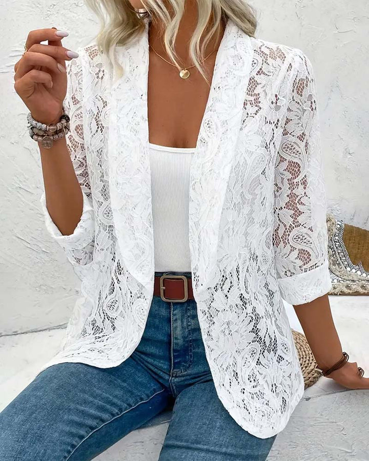Elegant jakke med blonderkant
