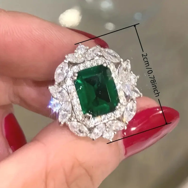 Eleganta örhängen i vitguld med diskret zirkonia