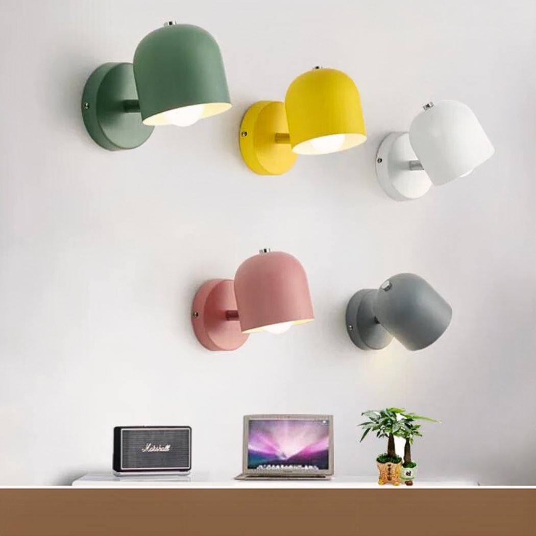 Skandinavisk Vägglampa NordicGlow – Färgad Accent med Atmosfärisk Belysning