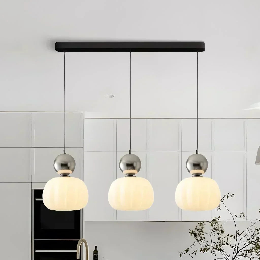 CrèmeLuma taklampa - Art déco-design