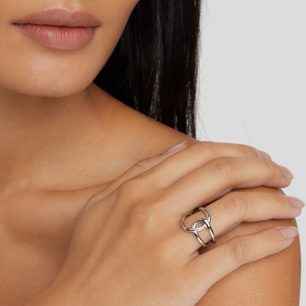 Elegant silverring med förfinad design