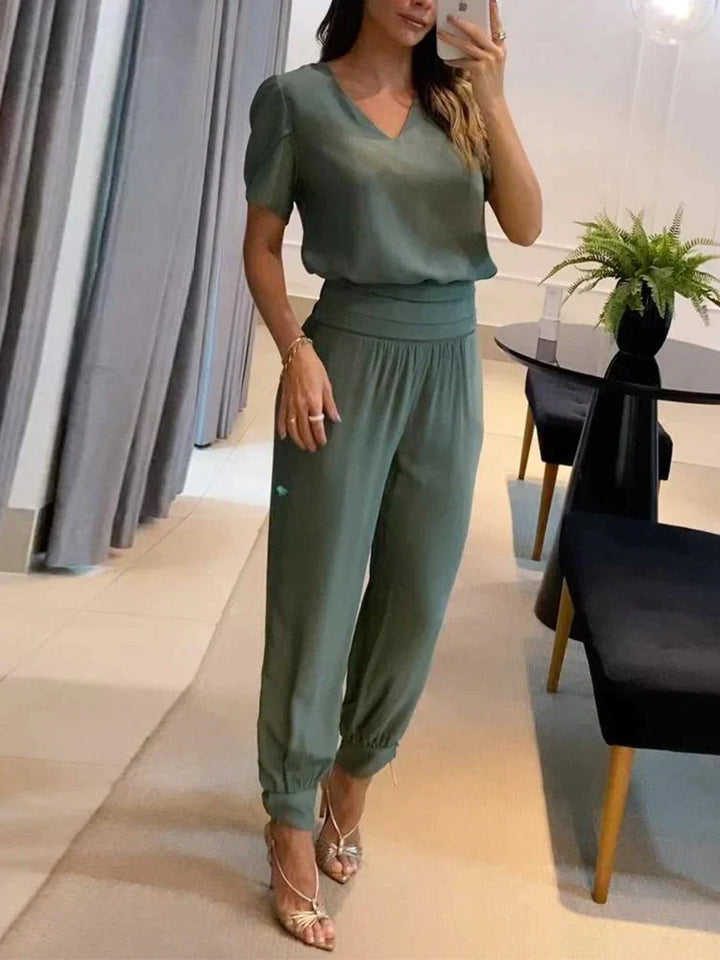 Elegant tvådelat set för kvinnor med modern stil