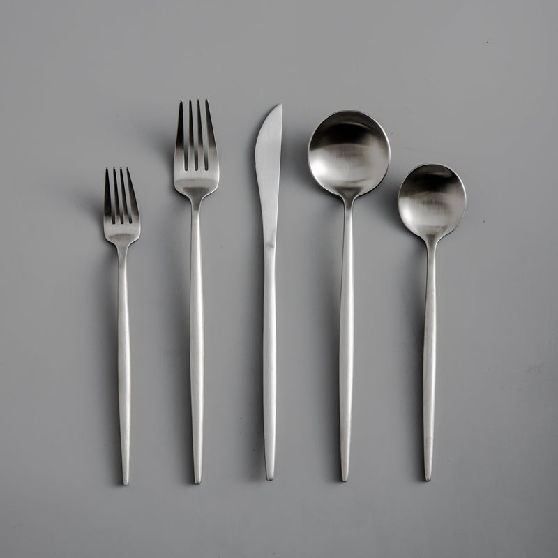 Minimalistisk bestick för moderna bord - PureSet