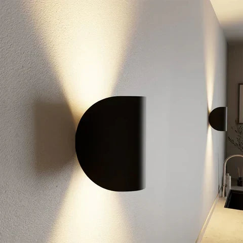 Justerbar LED-vägglampa upp/ner – varmt stämningsljus, modern design