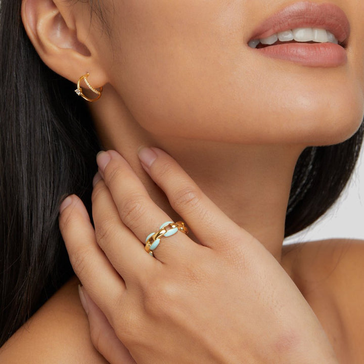 Elegant silverring med kedjelänkar och förfinad detalj