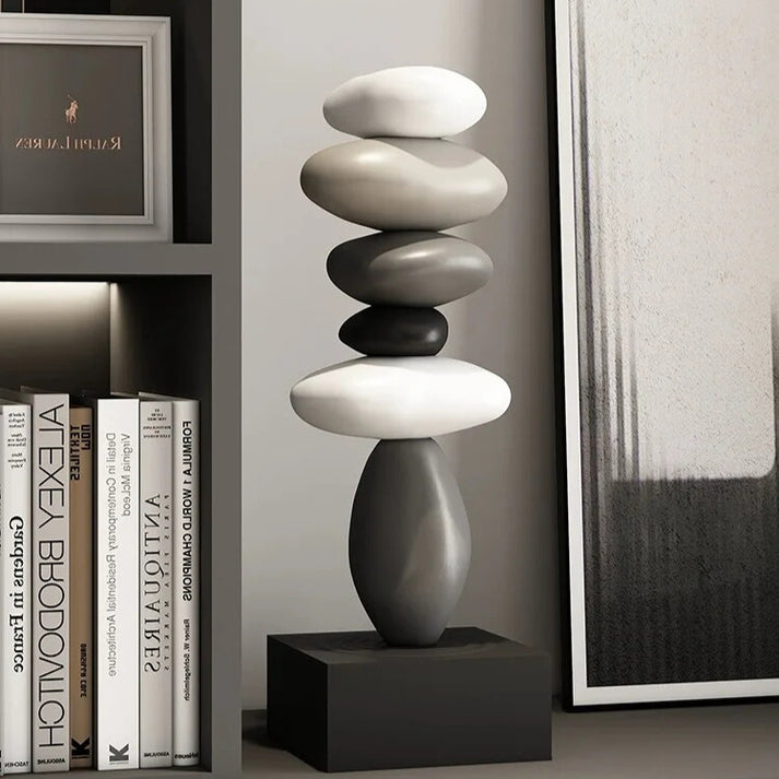 StoneBalance – Modern stabil stenskulptur