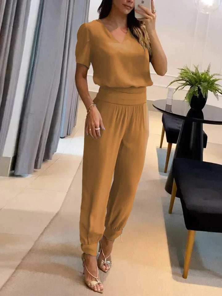 Elegant tvådelat set för kvinnor med modern stil