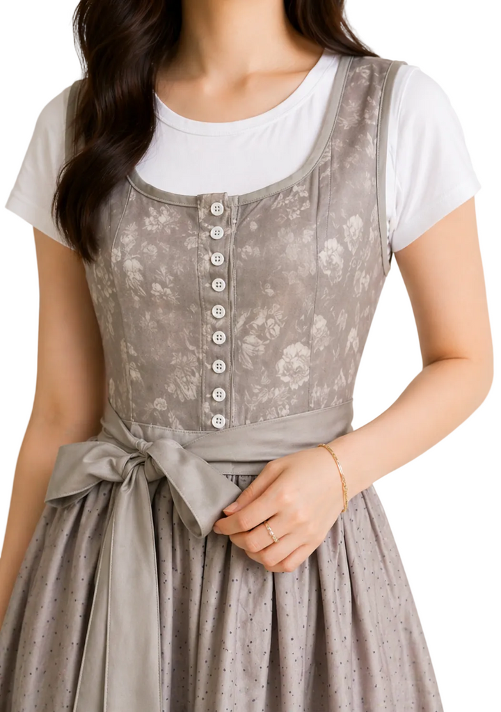 Dirndl dam med dragkedja, spetsärmar och midjeband.