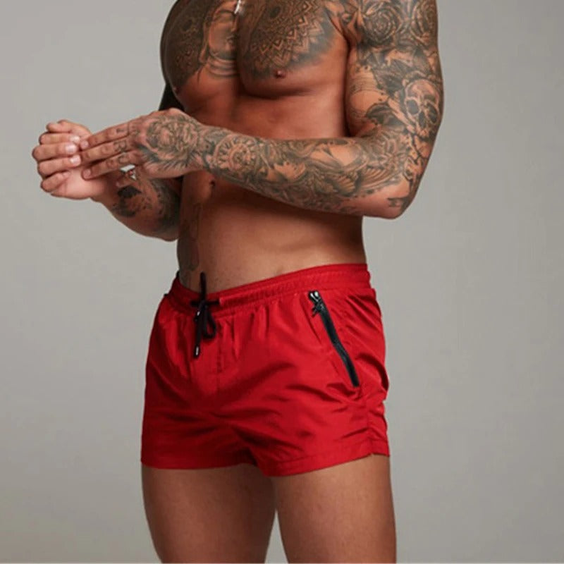 Stretchig och snabbtorkande herrshorts för sommarens alla äventyr