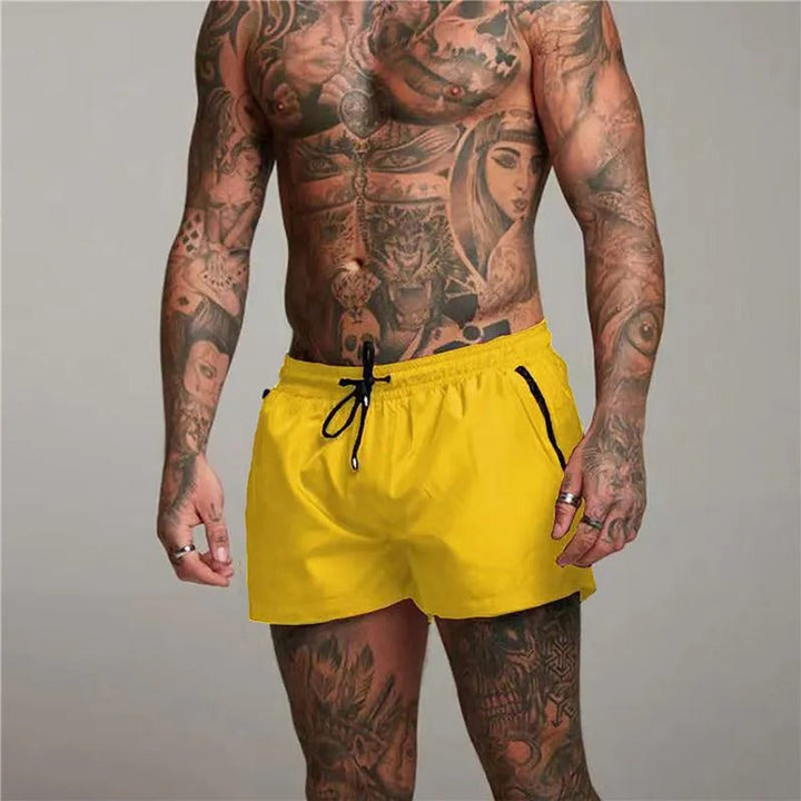 Stretchig och snabbtorkande herrshorts för sommarens alla äventyr