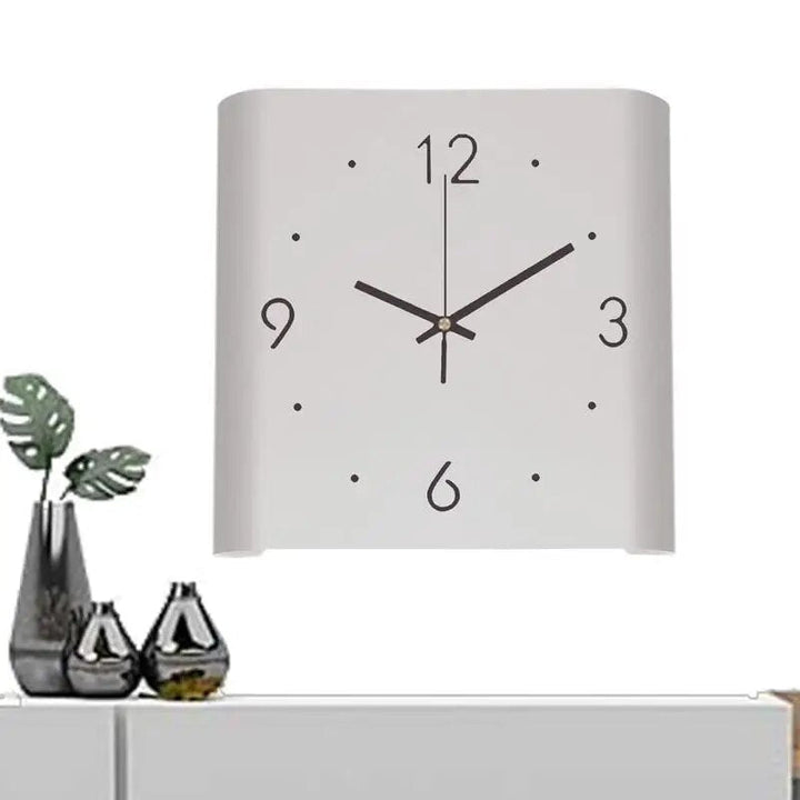 Fyrkantig dubbelsidig väggklocka | Minimalistisk design med belysning