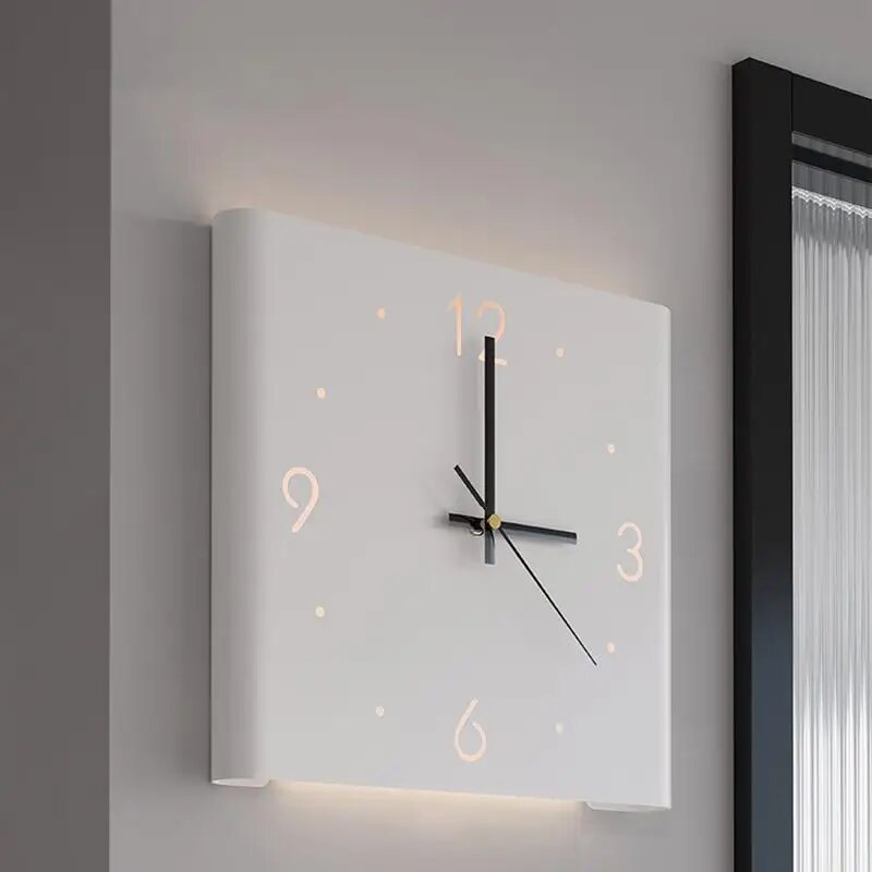 Fyrkantig dubbelsidig väggklocka | Minimalistisk design med belysning