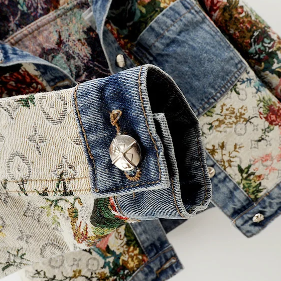 Blomstret denimjakke til damer