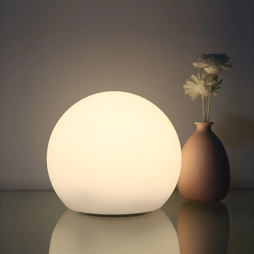 Sladdlös LED-bordslampa i färg med fjärrkontroll