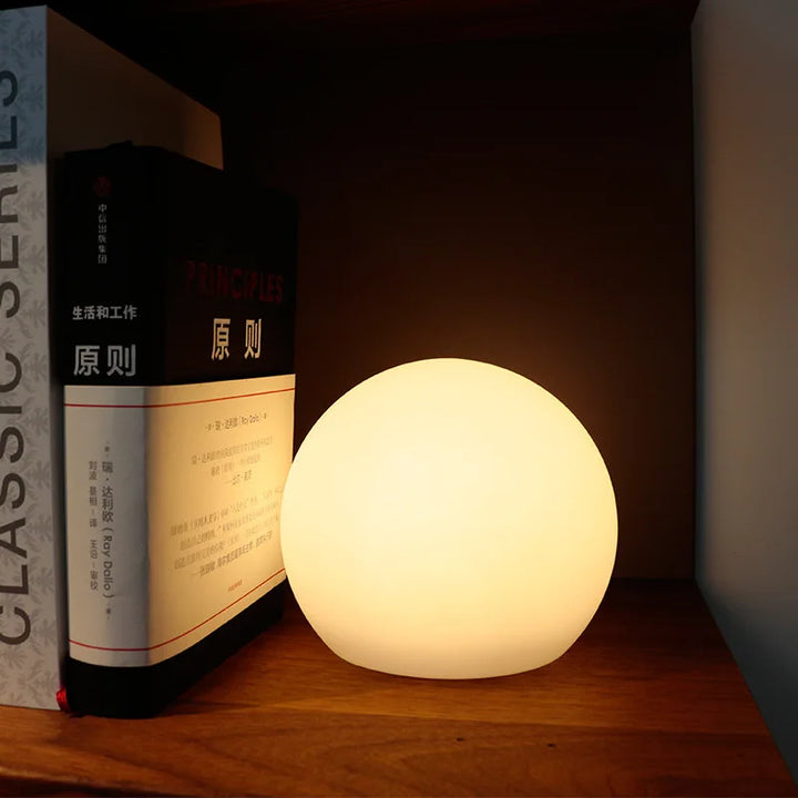 Sladdlös LED-bordslampa i färg med fjärrkontroll