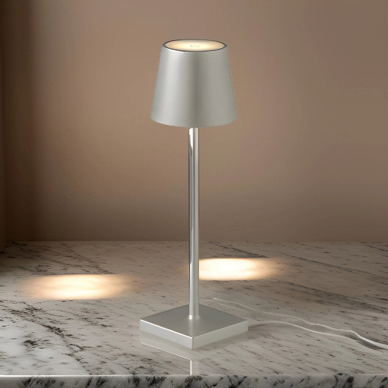 Trådlös uppladdningsbar bordslampa - Elegant LED för inomhus- och utomhusbruk
