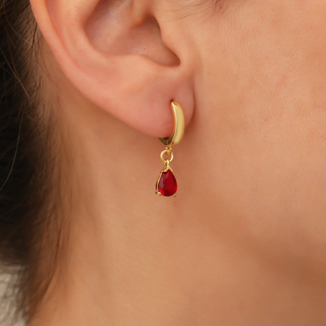 Stilrent smyckeset med granat och månadssten - Liora