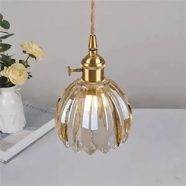 Elegant blomformad glashängslampa - Stämningsfullt ljus
