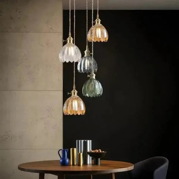 Elegant blomformad glashängslampa - Stämningsfullt ljus
