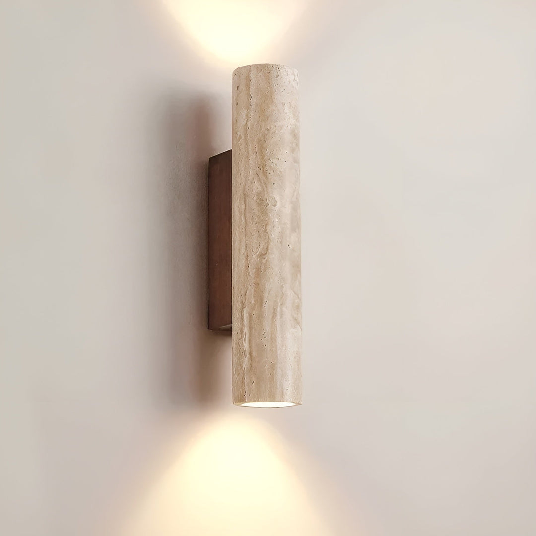 Vägglampa | Elegant belysning | Design i travertin