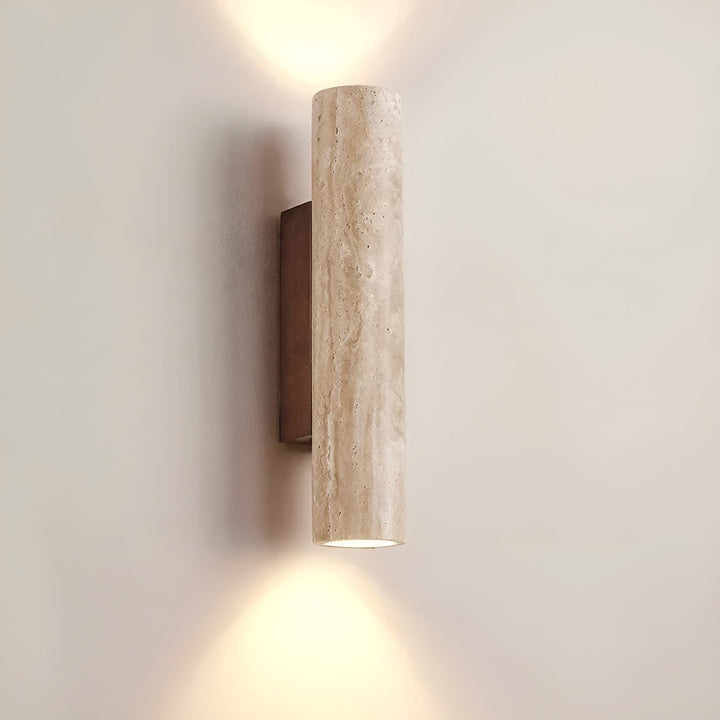 Vägglampa | Elegant belysning | Design i travertin