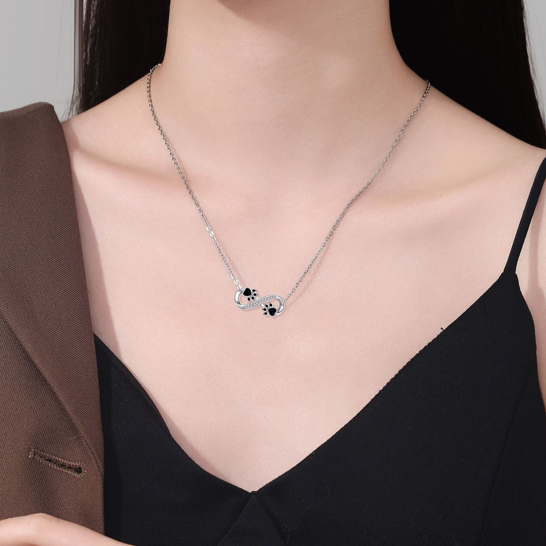Oändlig Tassavtryck Halsband med zirkonia