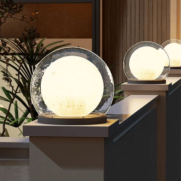 Modern Utomhuslampa - Design i Månform