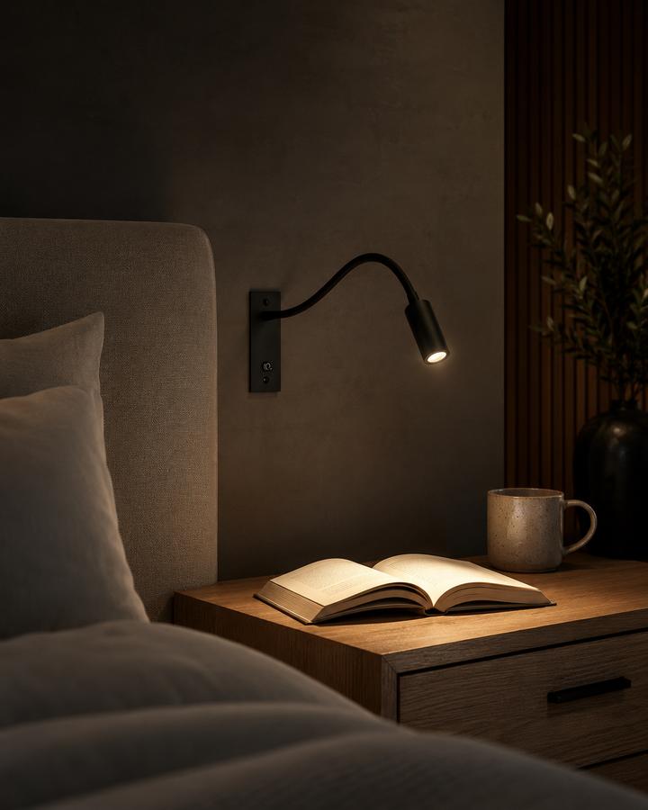 Flexibel vägglampa med svanhals – justerbar modern läslampa för säng och soffa