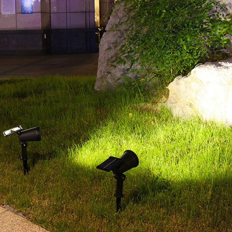 LED-trädgårdslampa med solcellsstrålkastare och skymningssensor
