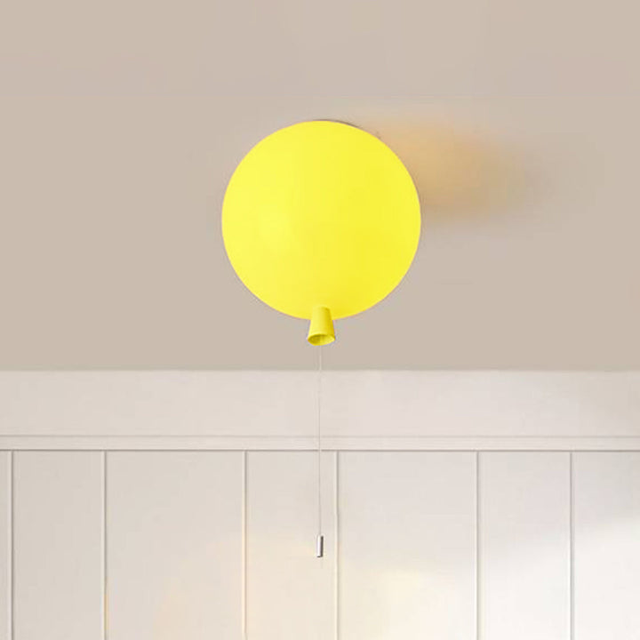 Kompakt och modern LED-taklampa Balloon – AuraLite
